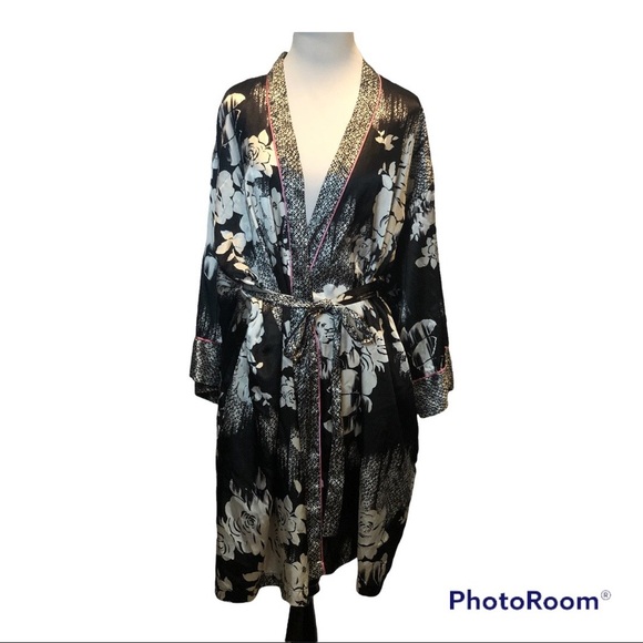 Morgan Taylor Satin Robe L/XL - Picture 1 of 6